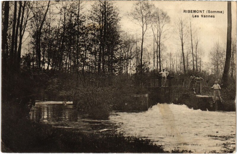 Carte postale ancienne Ribemont Les Vannes