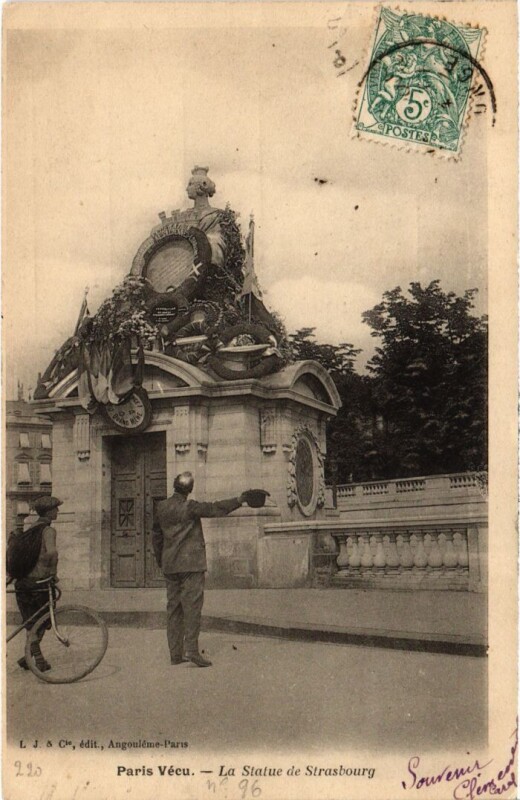 Carte postale ancienne Paris Vecu. Statue de Strasbourg