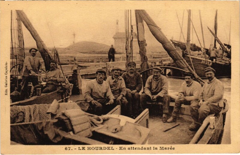 Carte postale ancienne Cayeux-sur-Mer Le Hourdel - En Attendant la Maree à Cayeux-sur-Mer