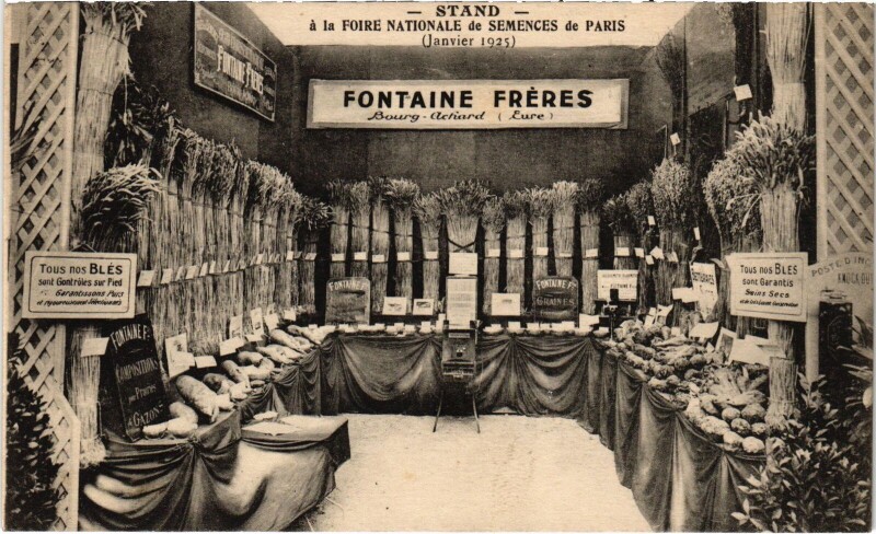 Carte postale ancienne Stand à la Foire Nationale de Semences de Paris à Paris 15e
