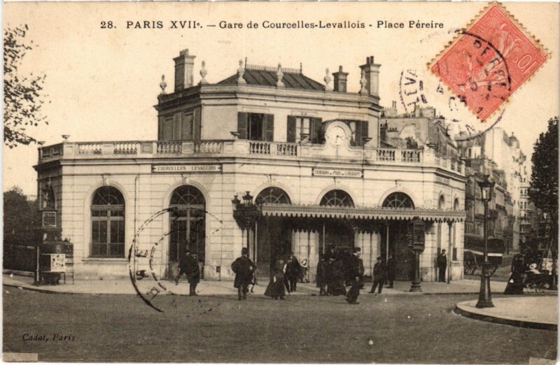 Carte postale ancienne Gare de Courcelles-Levallois - Place Péreire à Paris 17e