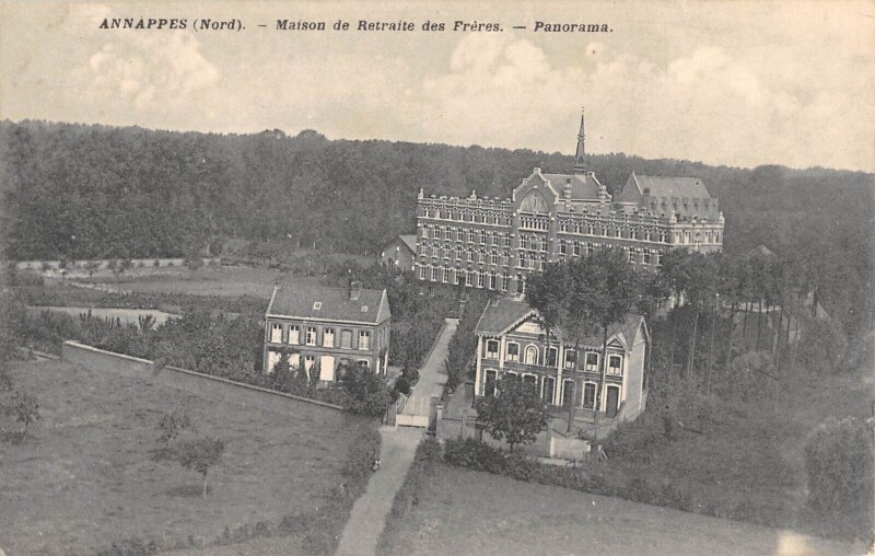 Carte postale ancienne Annappes Maison De Retraite Des Freres