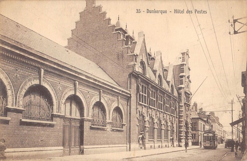 Carte postale ancienne Dunkerque Hotel Des Postes à Dunkerque