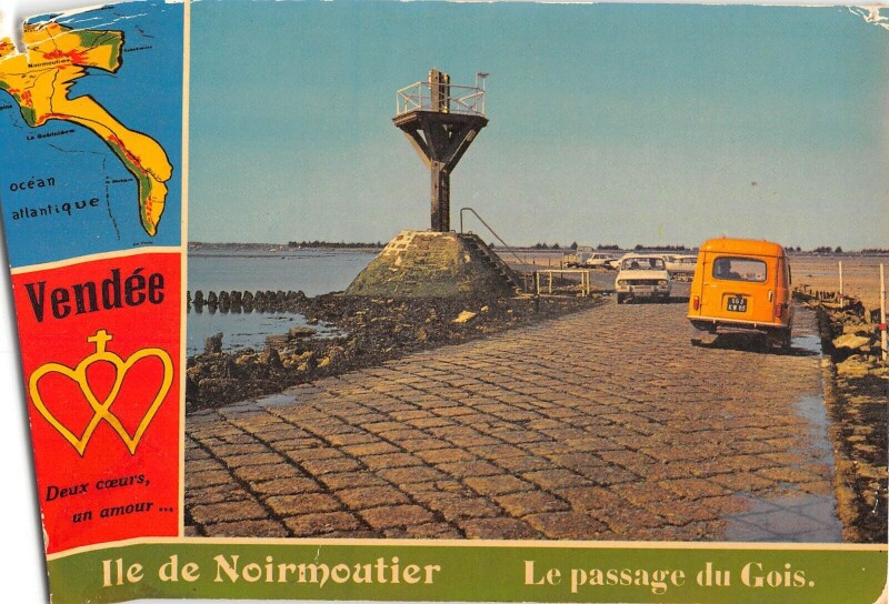 Carte postale ancienne Ile De Noirmoutier Passage Du Gois