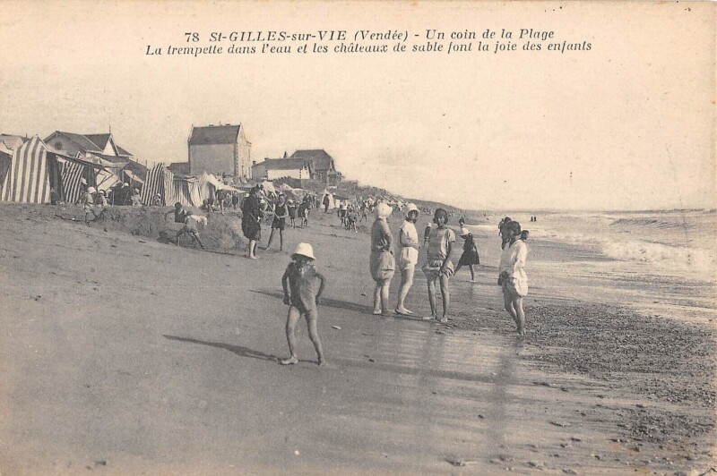 Carte postale ancienne Saint Gilles Sur Vie La Trempette Dans L'Eau