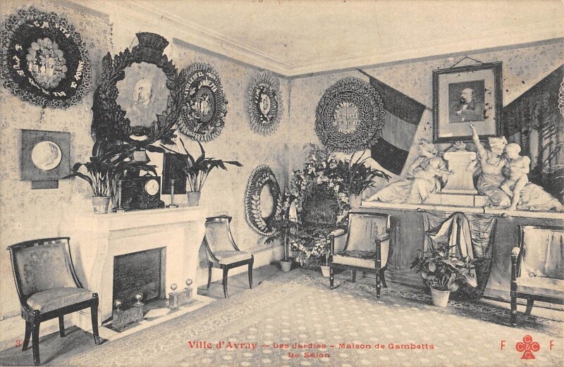 Carte postale ancienne Ville D'Avray Les Jardies Maison De Gambetta Le Salon à Ville-d'Avray