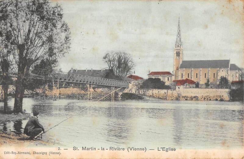 Carte postale ancienne Saint Martin La Riviere Eglise