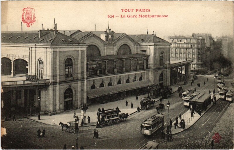 Carte postale ancienne La Gare Montparnasse à Paris 6e