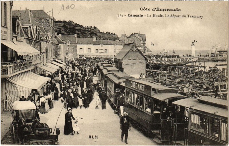 Carte postale ancienne Cancale la houle depart du Tramway à Cancale