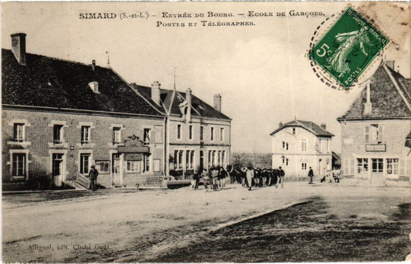 Carte postale ancienne Simard Entree du Bourg ecole de Gracons à Simard