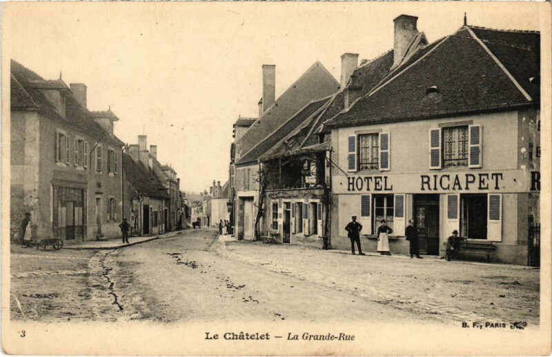 Carte postale ancienne Le Chatelet La grande Rue