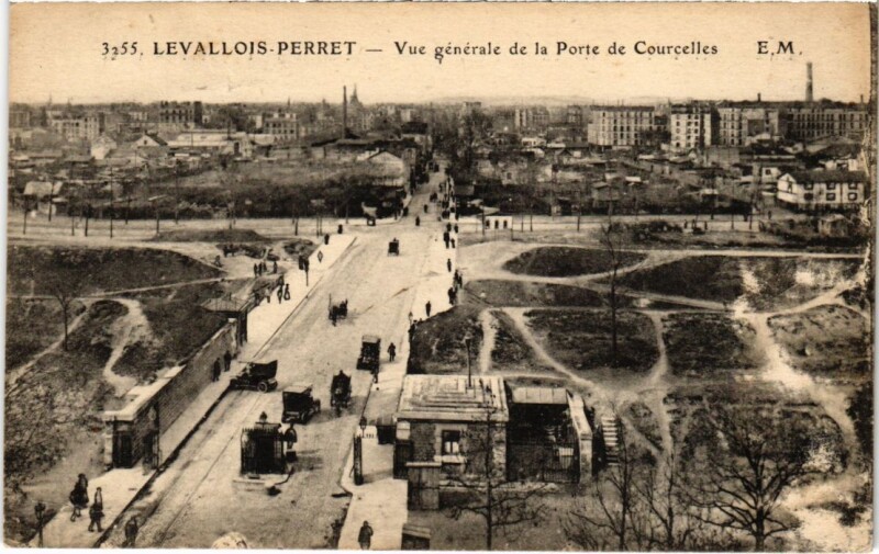 Carte postale ancienne Vue générale de la Porte de Courcelles à Paris 17e