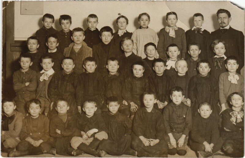 Carte postale ancienne Lyon enfants carte photo