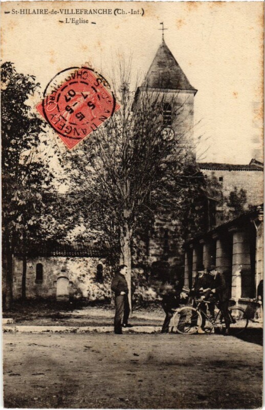 Carte postale ancienne Saint-Hilaire-De-Vilefranche l'Eglise