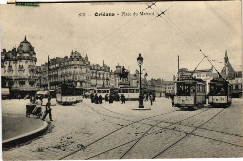 Carte postale ancienne Orleans Place du Matroi