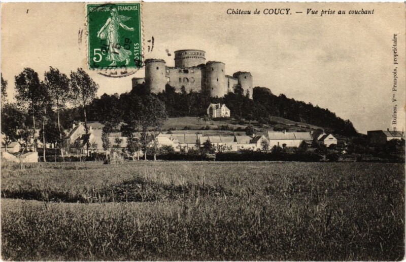 Carte postale ancienne Chateau de Coucy Vue prise au couchant à Coucy