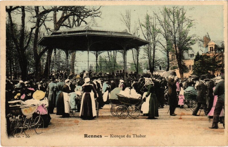 Carte postale ancienne Rennes Kiosque du Thabor à Rennes