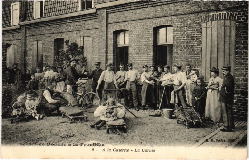 Carte postale ancienne Scenes de Douane a la Frontiere La Caserne