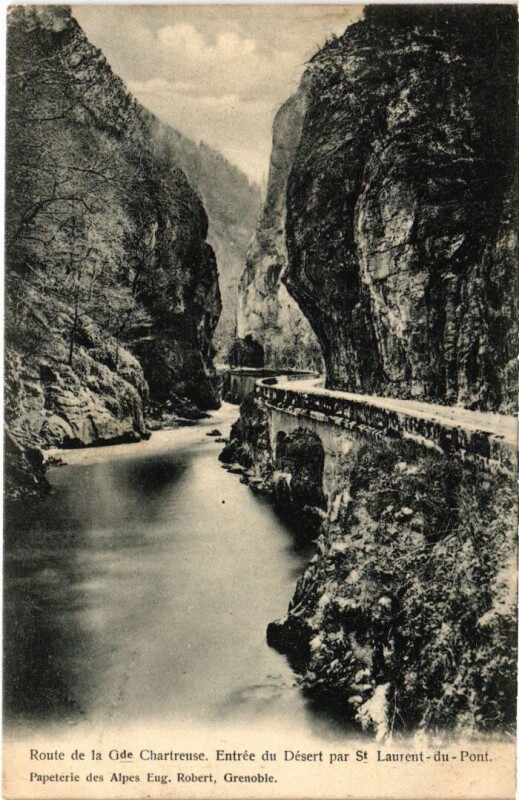 Carte postale ancienne Saint-Laurent-Du-Pont Route de la Gde Chartreuse à Saint-Laurent-du-Pont
