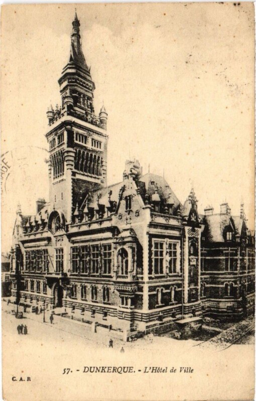 Carte postale ancienne Dunkerque l'Hotel de Ville à Dunkerque