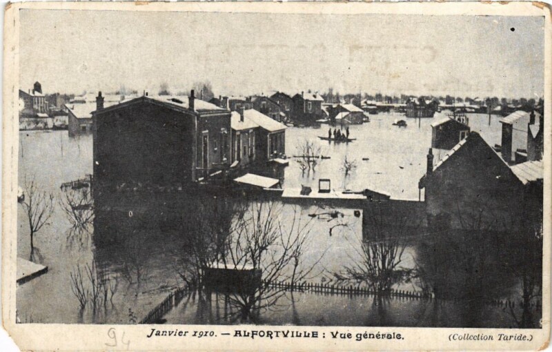 Carte postale ancienne Inondations Alfortville Vue generale à Alfortville