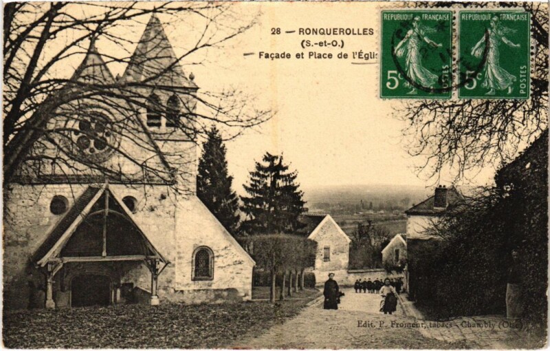 Carte postale ancienne Ronquerolles Place de l'Eglise à Ronquerolles