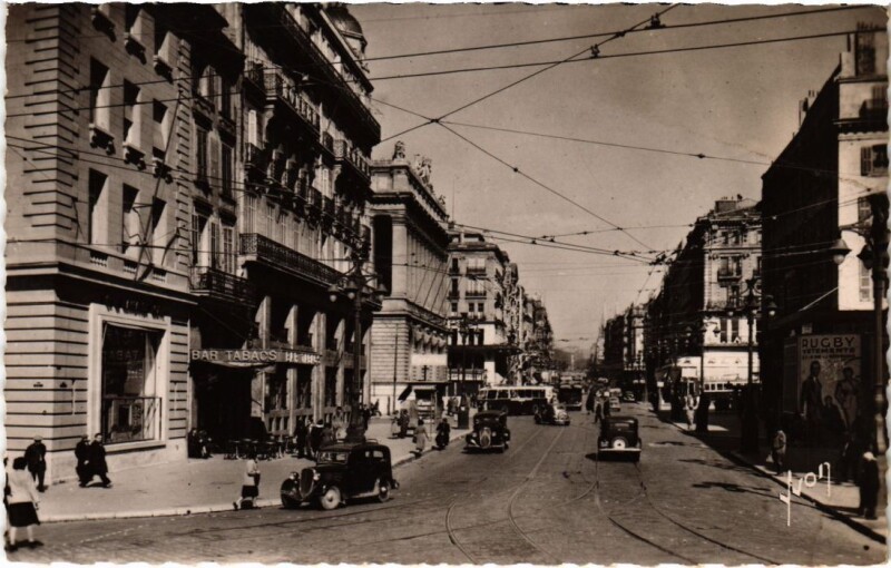 Carte postale ancienne Marseille La Cannebiere à Marseille