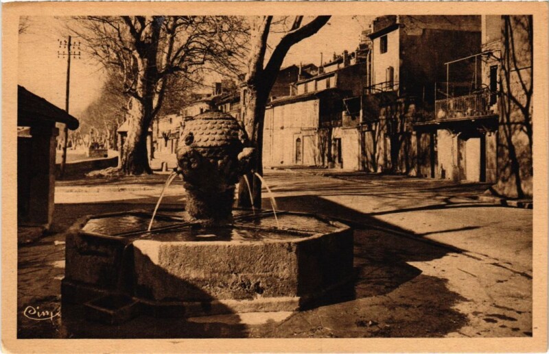 Carte postale ancienne Jouques Fontaine du Portail à Jouques
