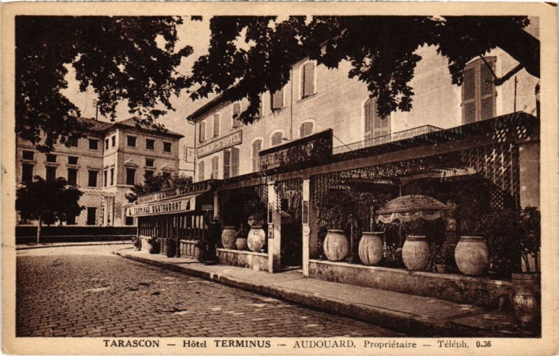 Carte postale ancienne Tarascon hotel Terminus à Tarascon