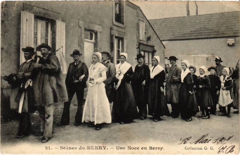 Carte postale ancienne Scenes du Berry Une Nove en Berry