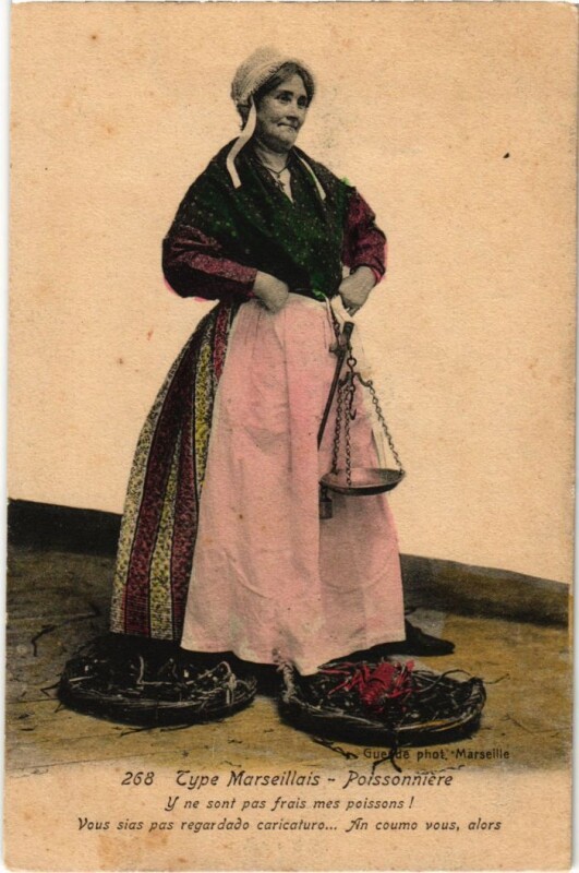 Carte postale ancienne Type Marseille Poissonniere à Marseille
