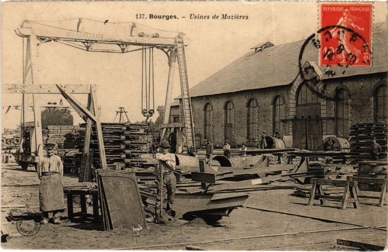 Carte postale ancienne Bourges usines de Mazieres à Bourges