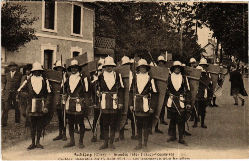 Carte postale ancienne Aubigny Grandes Fetes francs-Ecossaises