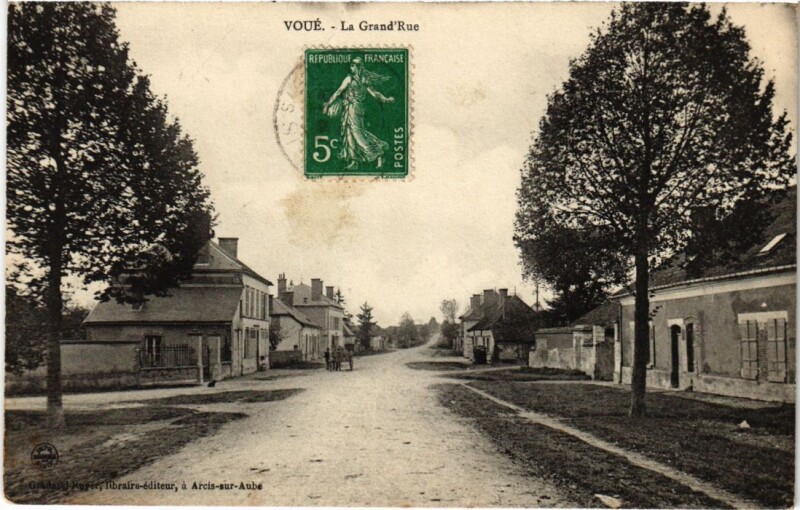 Carte postale ancienne Voue La grande Rue