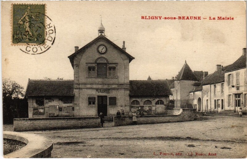 Carte postale ancienne Bligny-Sous-Beaune la mairie à Beaune