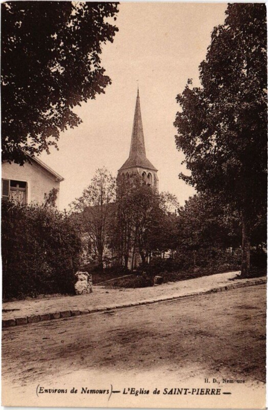 Carte postale ancienne Env. de Nemours l'Eglise de Saint-Pierre à Nemours