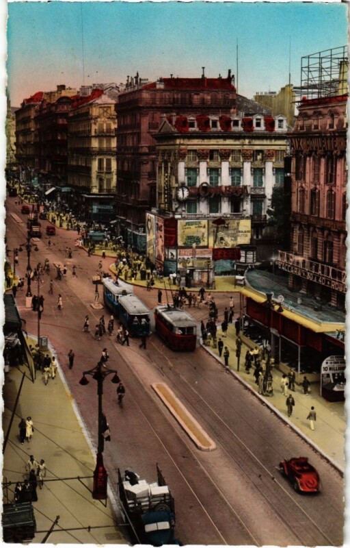 Carte postale ancienne Marseille La Canebiere à Marseille