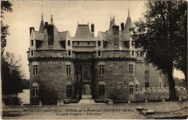Carte postale ancienne Missilac Chateau de la Bretesche Pont-levis