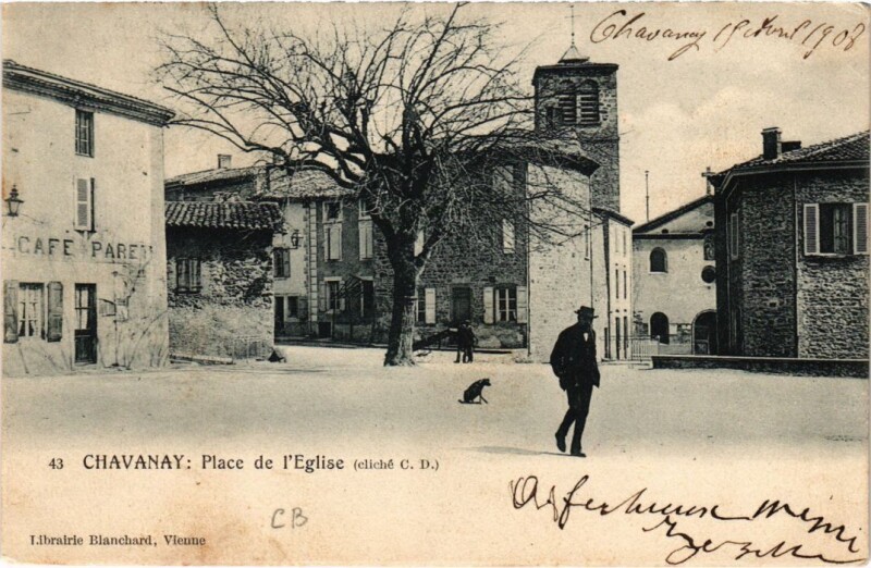 Carte postale ancienne Chavanay Place de l'Eglise à Chavanay