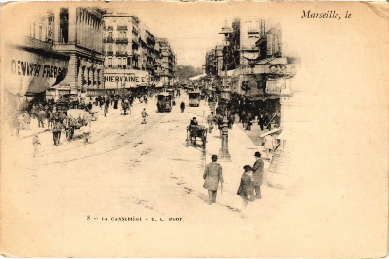 Carte postale ancienne Marseille La Cannebiere à Marseille