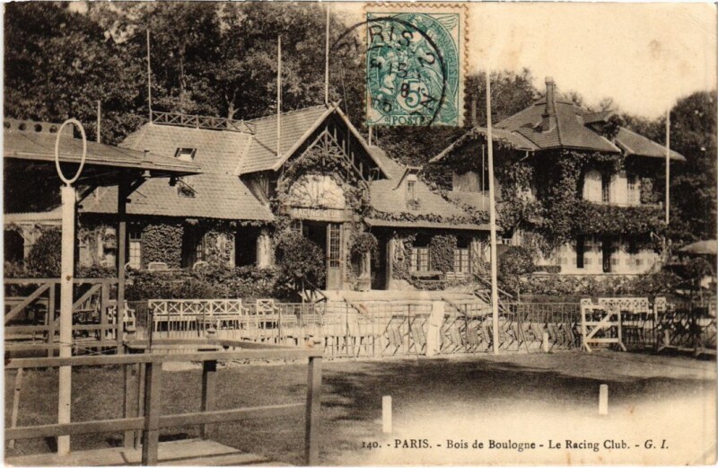 Carte postale ancienne Bois de Boulogne - Le Racing Club à Paris 16e