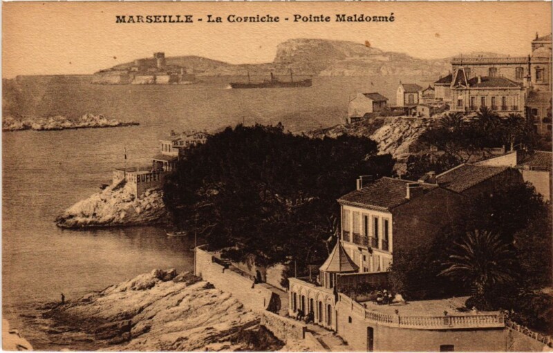 Carte postale ancienne Marseille La Corniche - Pointe Maldorme à Marseille