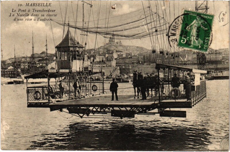 Carte postale ancienne Marseille Le Pont a Transbordeur - La Nacelle à Marseille