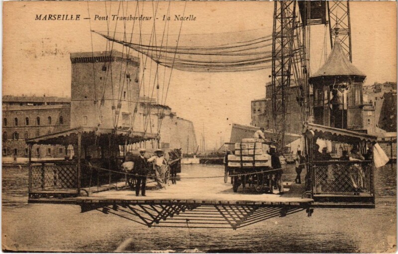 Carte postale ancienne Marseille Pont Transbordeur - La Nacelle à Marseille