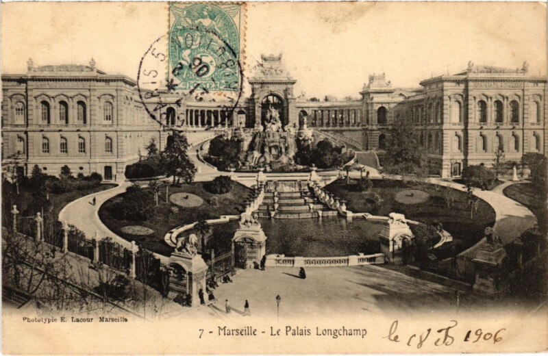 Carte postale ancienne Marseille Le Palais Longchamp à Marseille