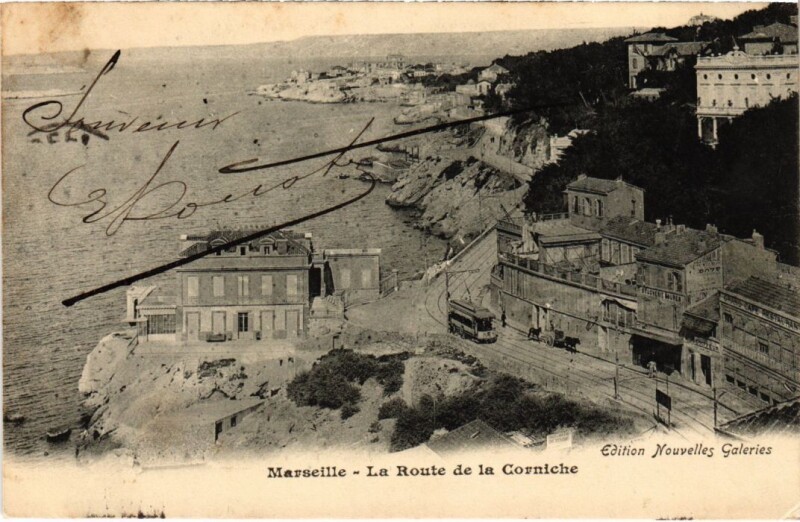 Carte postale ancienne Marseille La Route de la Corniche à Marseille
