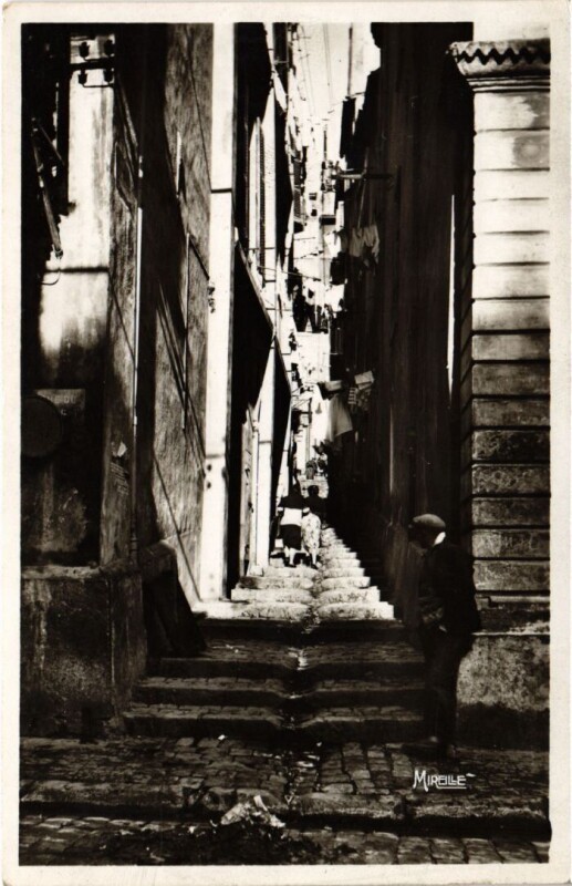 Carte postale ancienne Marseille Rue de l'Araignee à Marseille