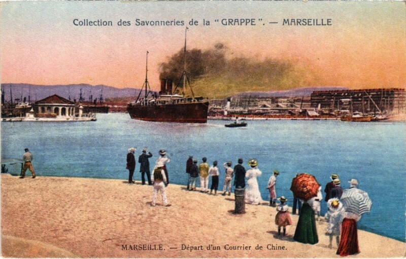 Carte postale ancienne Marseille Depart d'un Courrier de Chine à Marseille