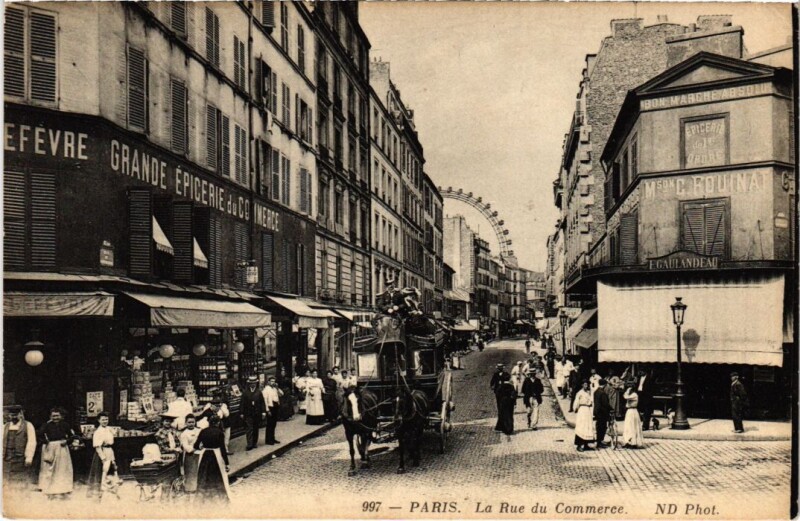 Carte postale ancienne La Rue du Commerce à Paris 15e