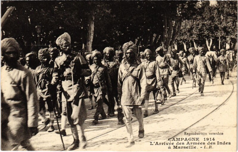 Carte postale ancienne Marseille L'Arrivee des Armees des Indes - 1914 à Marseille